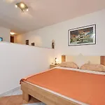 In Mastrinka With Loggia, Air Conditioning, Wifi, Washing Machine 5159-1 Apartment *