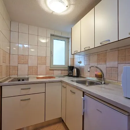 In Mastrinka With Loggia, Air Conditioning, Wifi, Washing Machine 5159-1