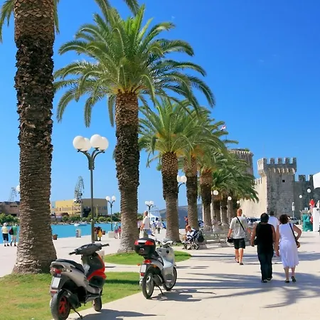 In Mastrinka With Loggia, Air Conditioning, Wifi, Washing Machine 5159-1 Daire *