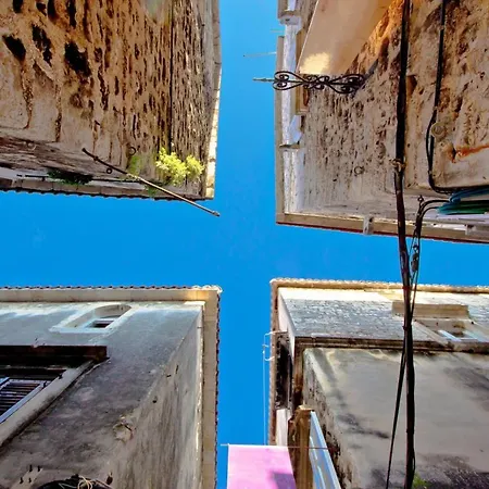 Appartement In Mastrinka With Loggia, Air Conditioning, Wifi, Washing Machine 5159-1