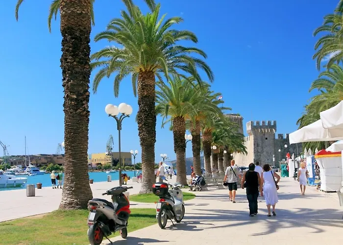 In Mastrinka With Loggia, Air Conditioning, Wifi, Washing Machine 5159-1 דירה *